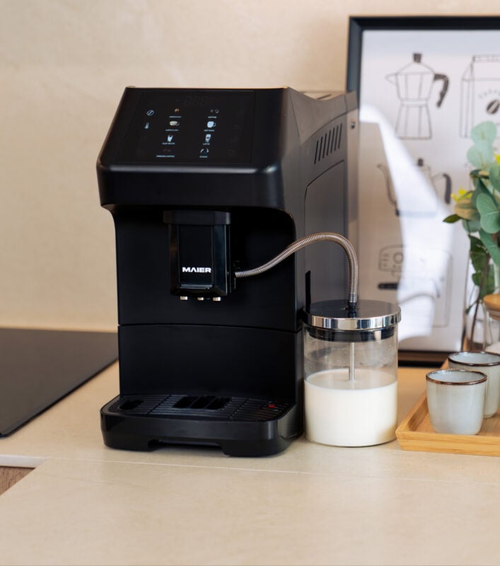 Cafetera Superautomatica MAIER Barista MB600